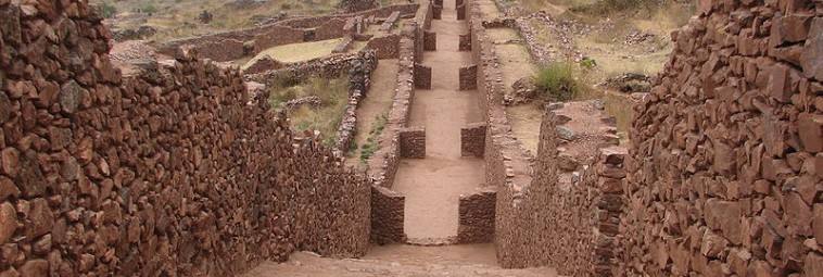 O ceramice z Castillo de Huarmey w Peru